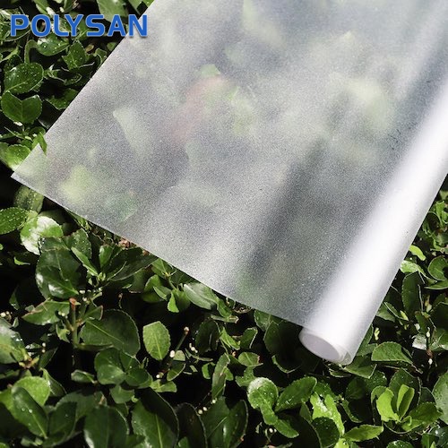 Caractéristiques du film viryle souple gaufré anti-jaunissement