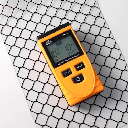 Film PVC antistatique à grille pour la protection des salles blanches